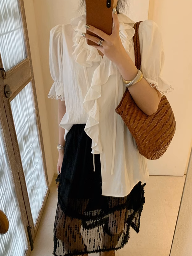 アシンメトリーVネックフリルシャツ