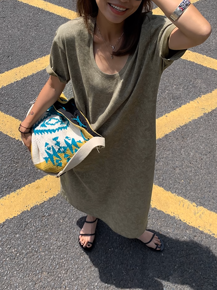 Uネックハーフスリーブワンピース