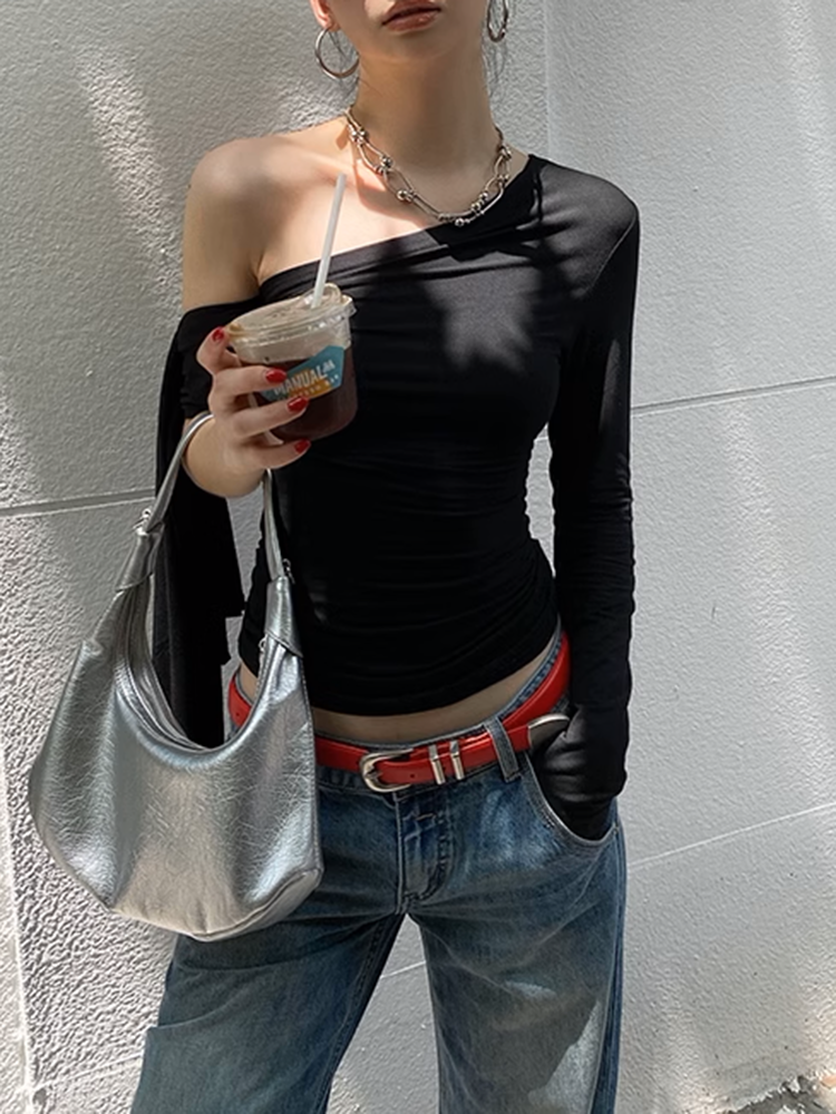 オフショルダースリムシャツ