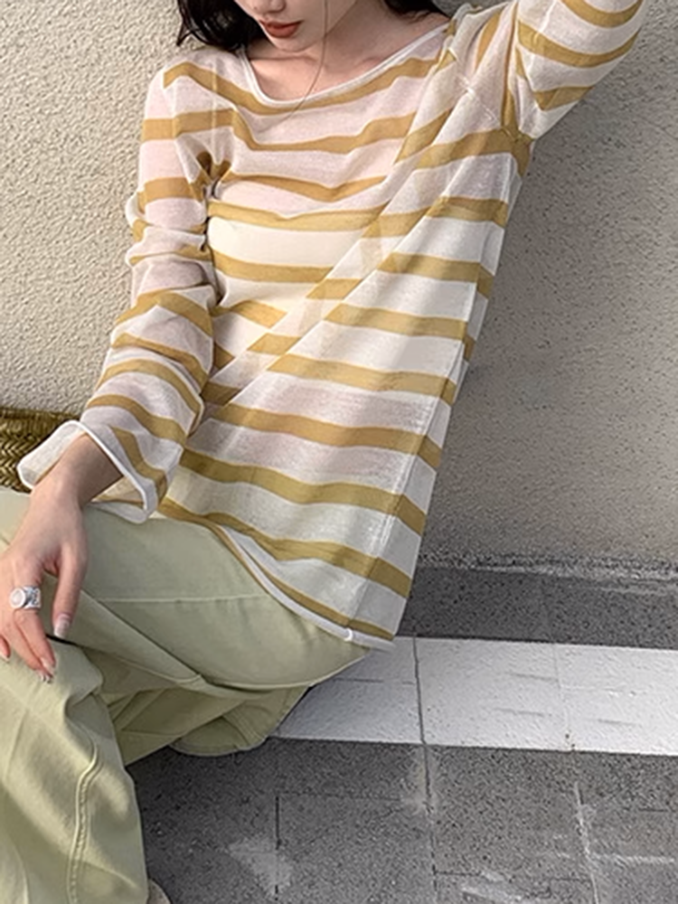 シースルーストライプニット