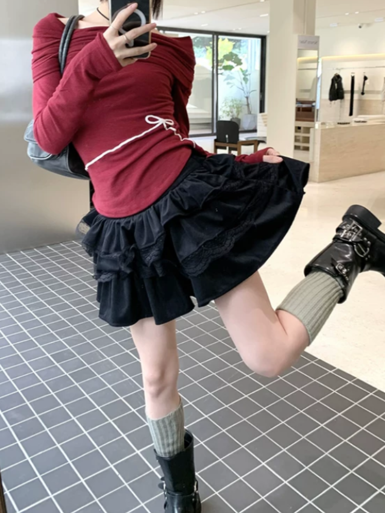 ブラックレースショートスカート