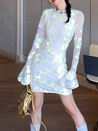 メッシュフラワーバックレスフィットドレス