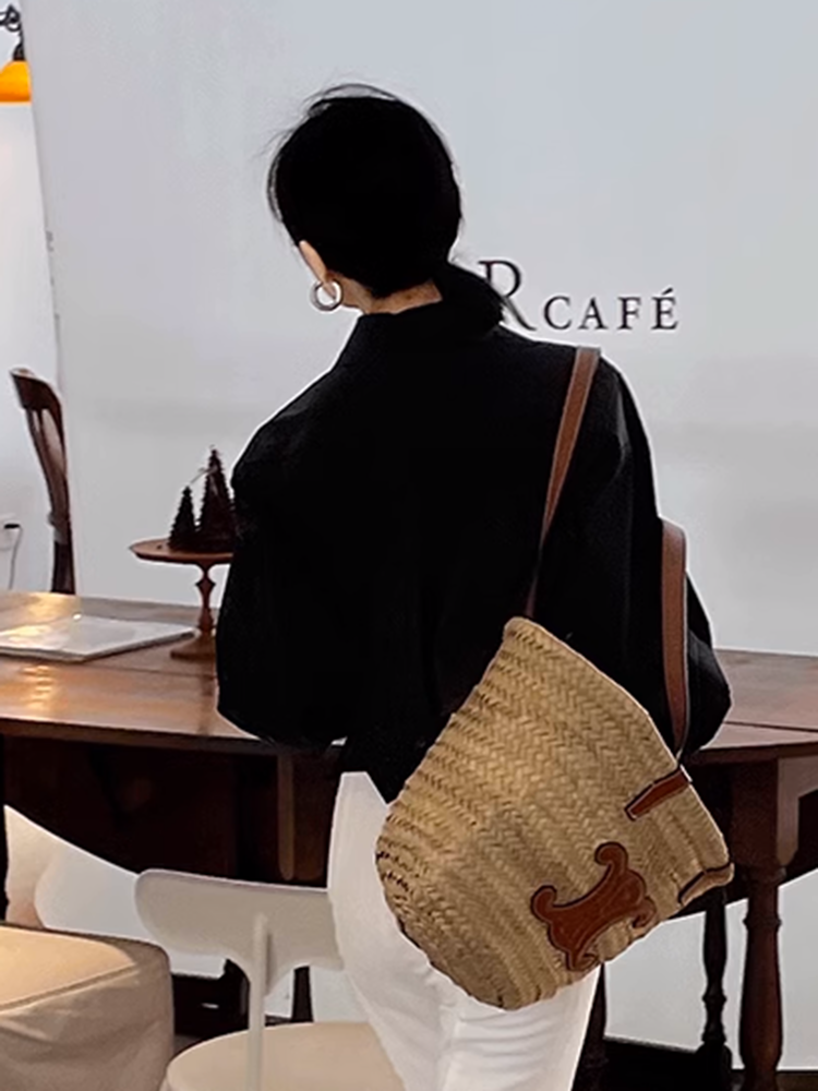 プリーツスリーブバックバンドシャツ