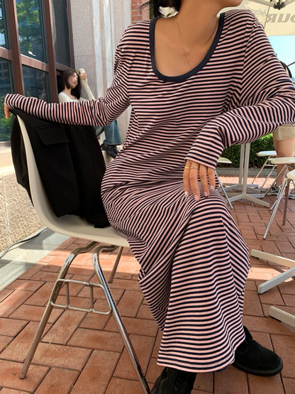 バックオープンストライプワンピース